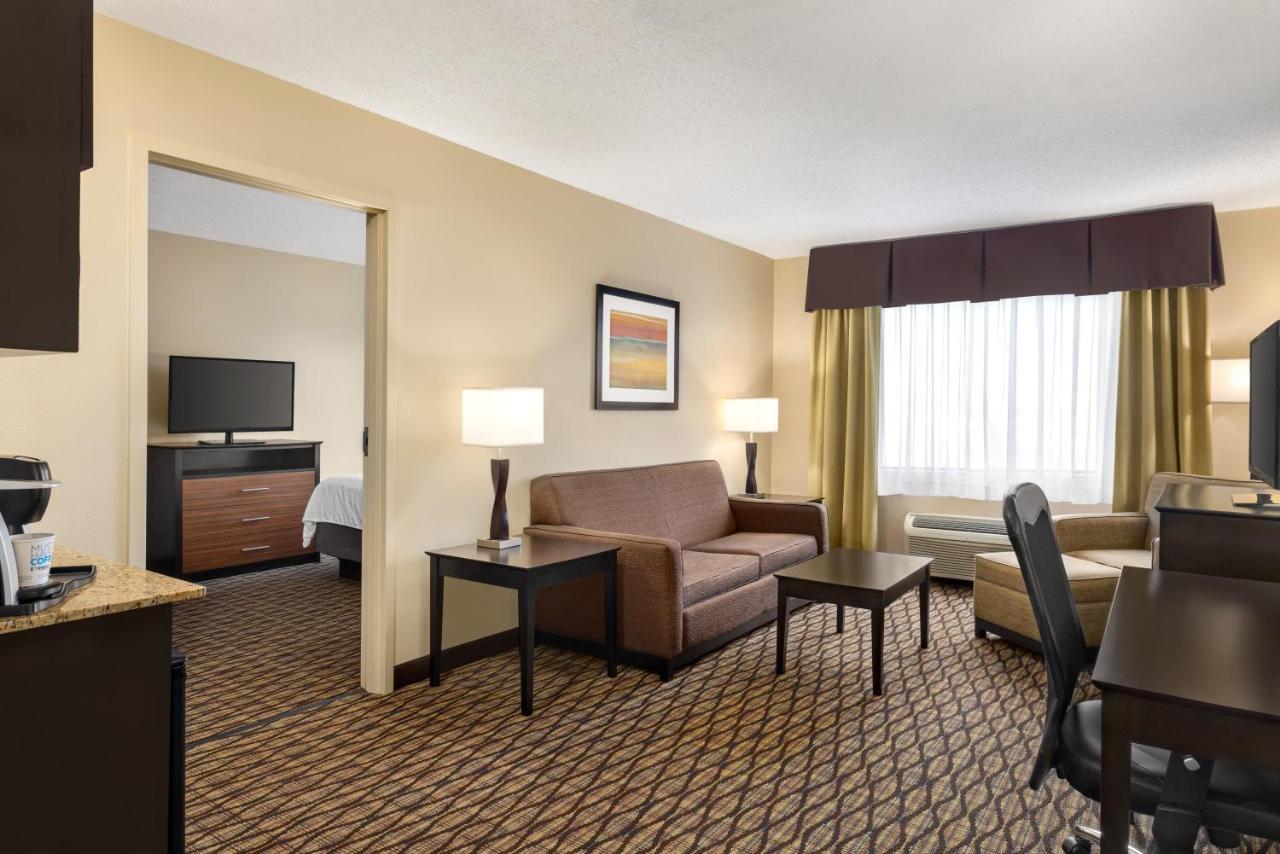 Holiday Inn Express Hotel & Suites Edmond By Ihg Dış mekan fotoğraf