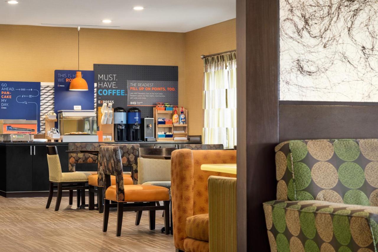 Holiday Inn Express Hotel & Suites Edmond By Ihg Dış mekan fotoğraf