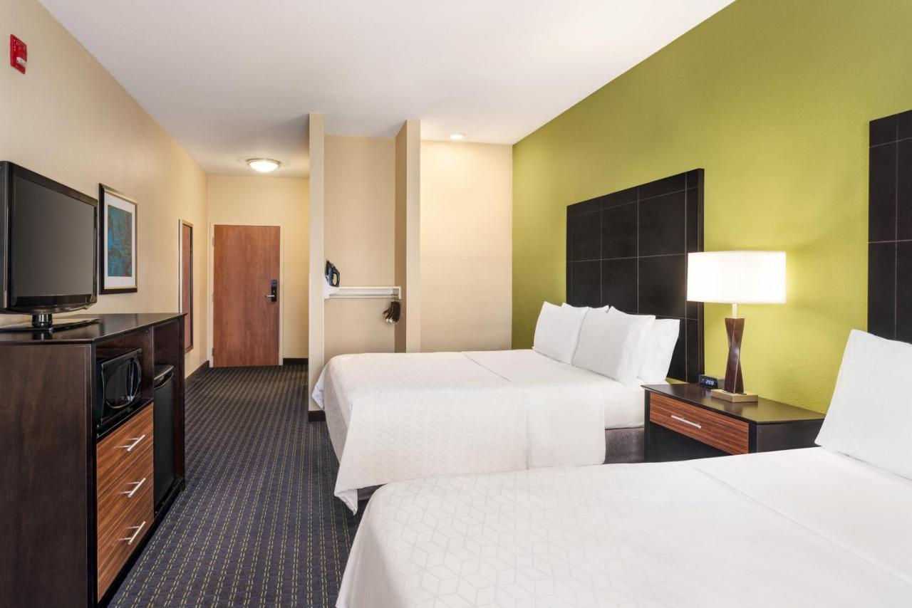 Holiday Inn Express Hotel & Suites Edmond By Ihg Dış mekan fotoğraf
