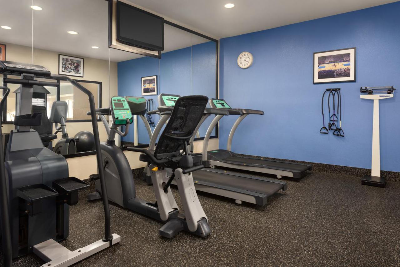 Holiday Inn Express Hotel & Suites Edmond By Ihg Dış mekan fotoğraf