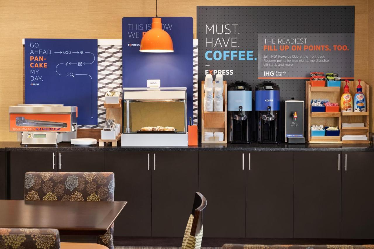 Holiday Inn Express Hotel & Suites Edmond By Ihg Dış mekan fotoğraf