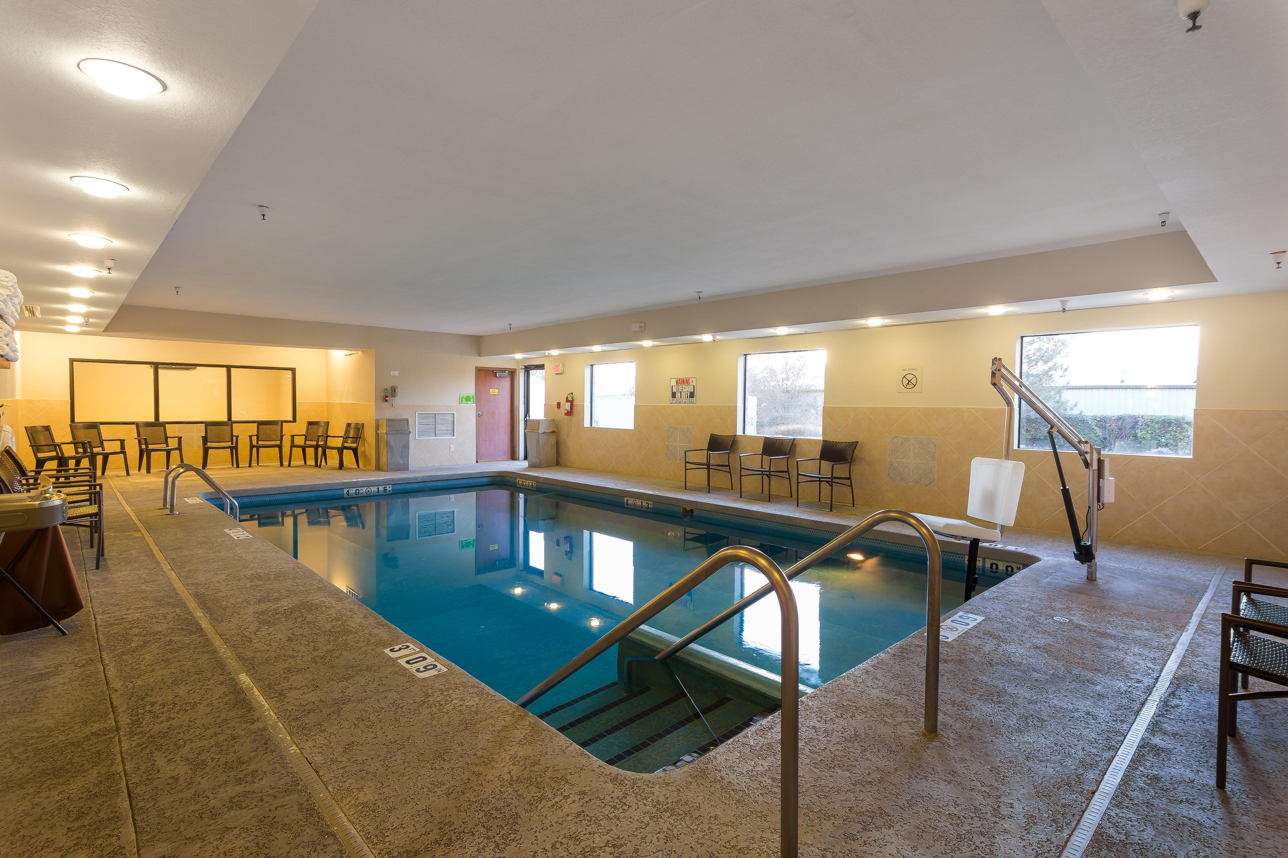 Holiday Inn Express Hotel & Suites Edmond By Ihg Dış mekan fotoğraf
