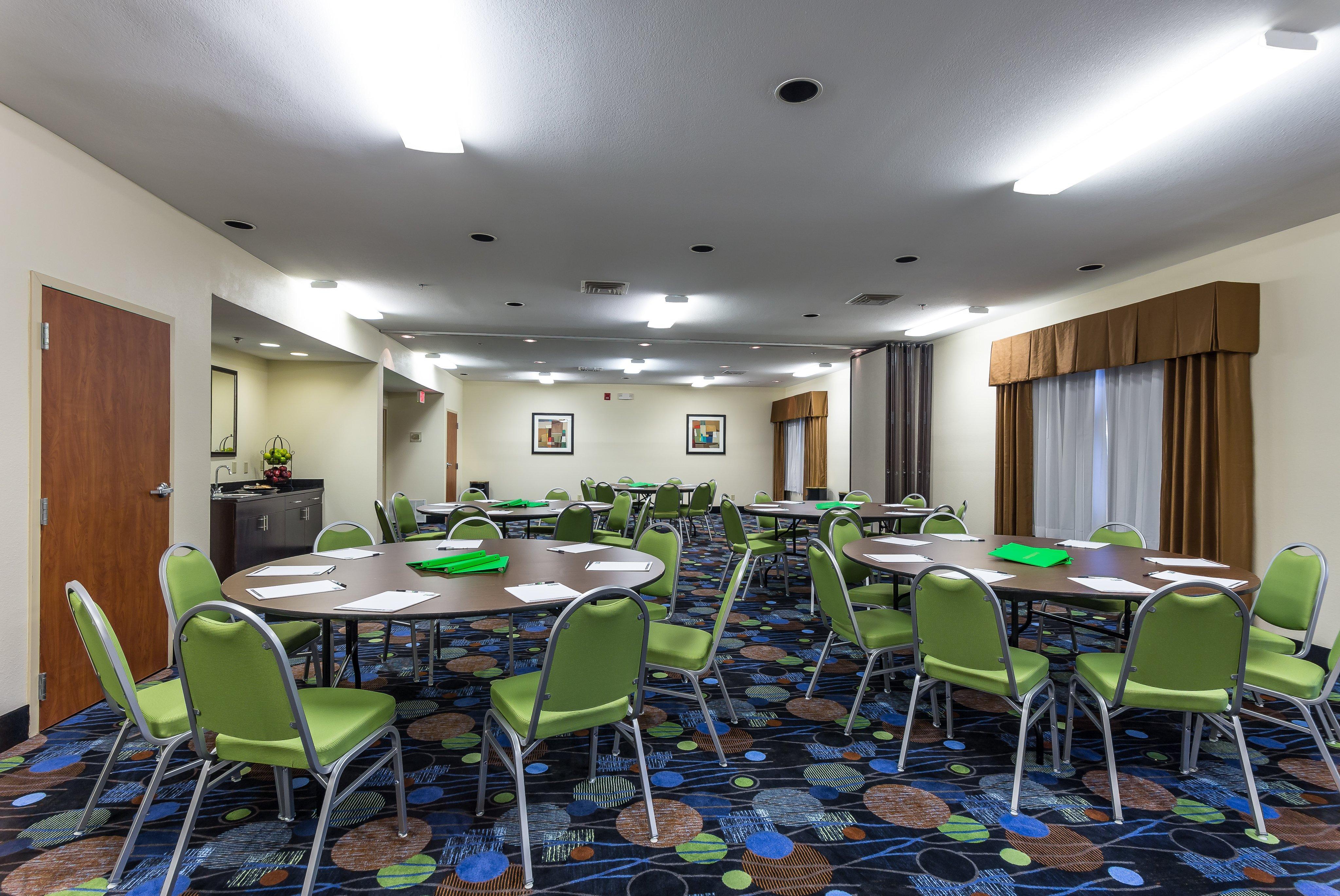 Holiday Inn Express Hotel & Suites Edmond By Ihg Dış mekan fotoğraf